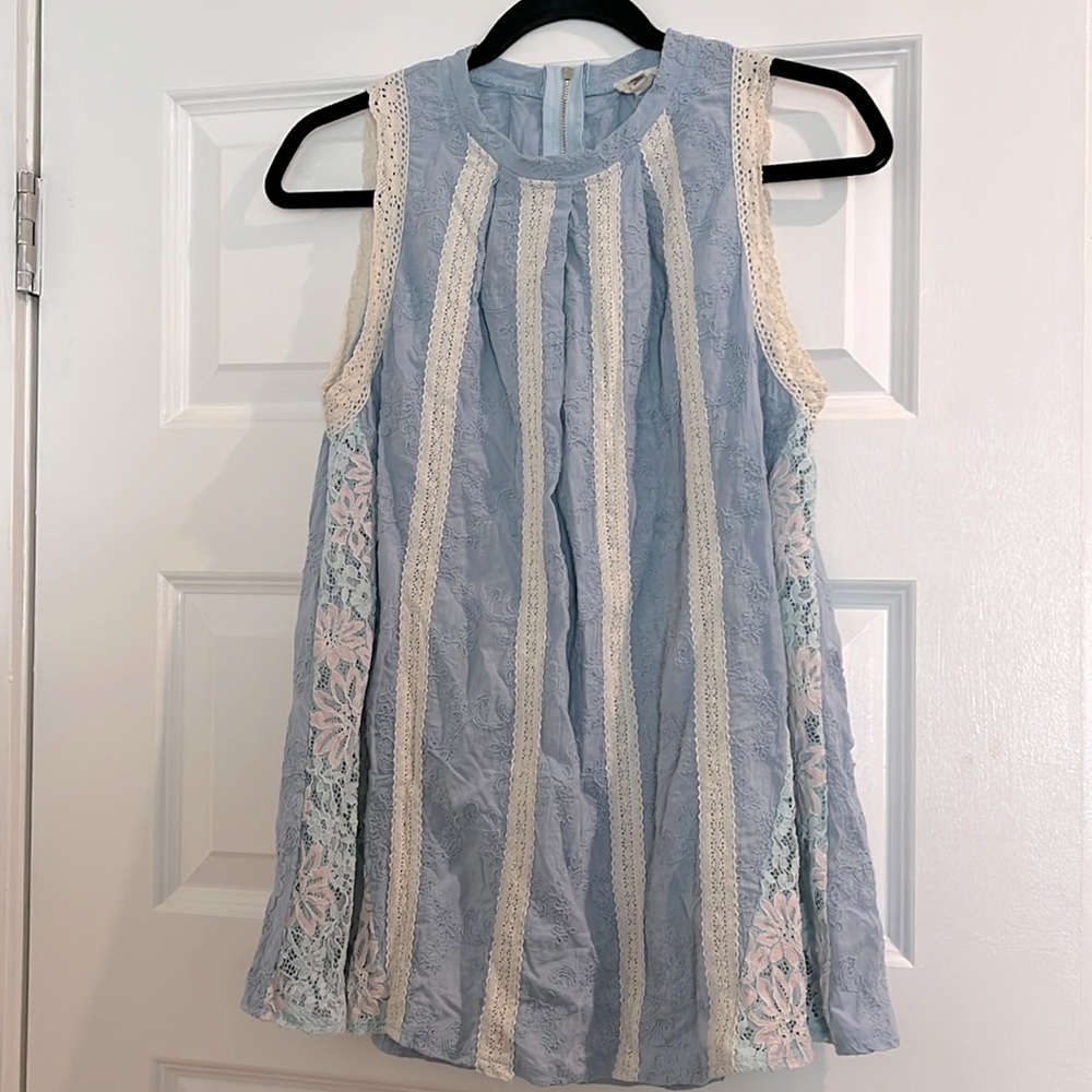 NWOT POL Bohemian Lace & Embroidered Sleeveless Top with Back Zipper